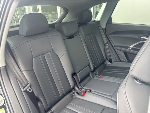 Certified 2025 Audi Q5 Premium w/ Premium Plus AWD/4WD image 12