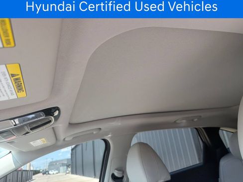 Certified 2025 Hyundai Tucson Limited AWD/4WD image 34