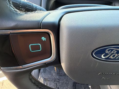 New 2026 Ford Expedition Active AWD/4WD image 19