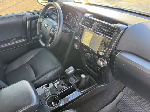 Certified 2022 Toyota 4Runner TRD Off-Road Premium w/ Moonroof Package image 19