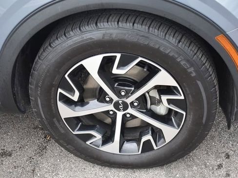 Used 2023 Kia Sportage EX FWD image 12
