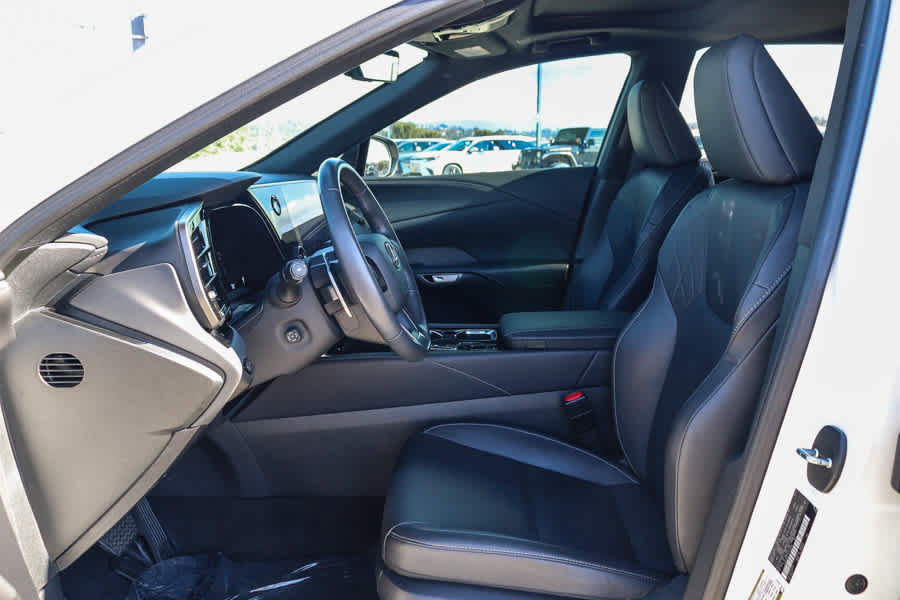 Used 2024 Lexus RX 350 FWD w/ Technology Package image 19