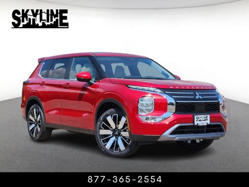 New 2025 Mitsubishi Outlander SE image 1
