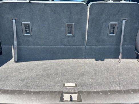 Used 2022 Chevrolet Traverse LT image 4