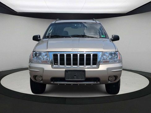 Used 2004 Jeep Grand Cherokee Limited w/ Trailer Tow Group IV AWD/4WD image 3