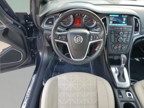 Used 2019 Buick Cascada Premium image 8