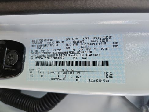 Used 2025 Ford F150 Raptor AWD/4WD image 36