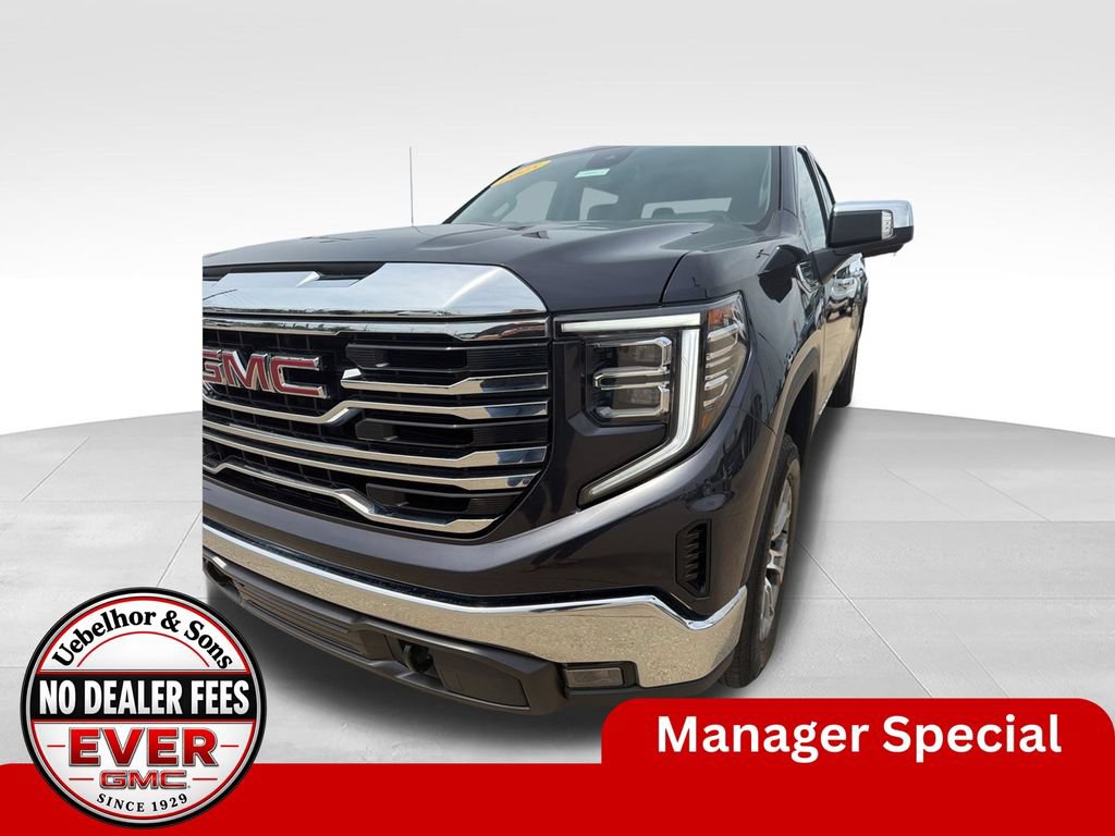 Used 2025 GMC Sierra 1500 SLT AWD/4WD image 12