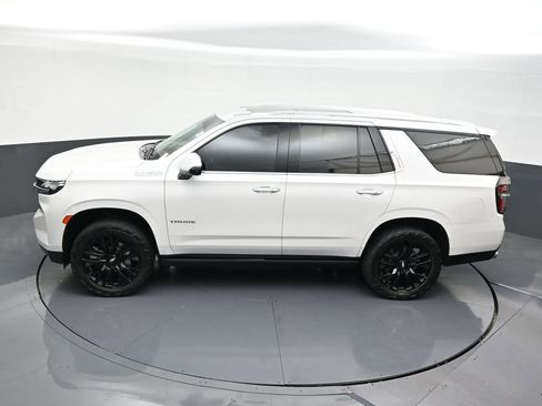 Used 2021 Chevrolet Tahoe High Country w/ Premium Package AWD/4WD image 18