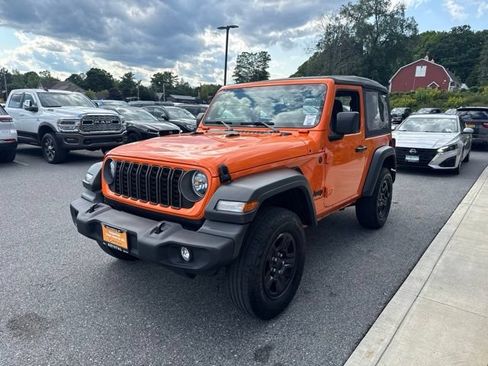 Certified 2025 Jeep Wrangler Sport AWD/4WD image 3