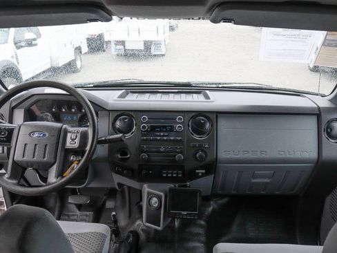 Used 2016 Ford F650 2WD Crew Cab Super Duty image 31