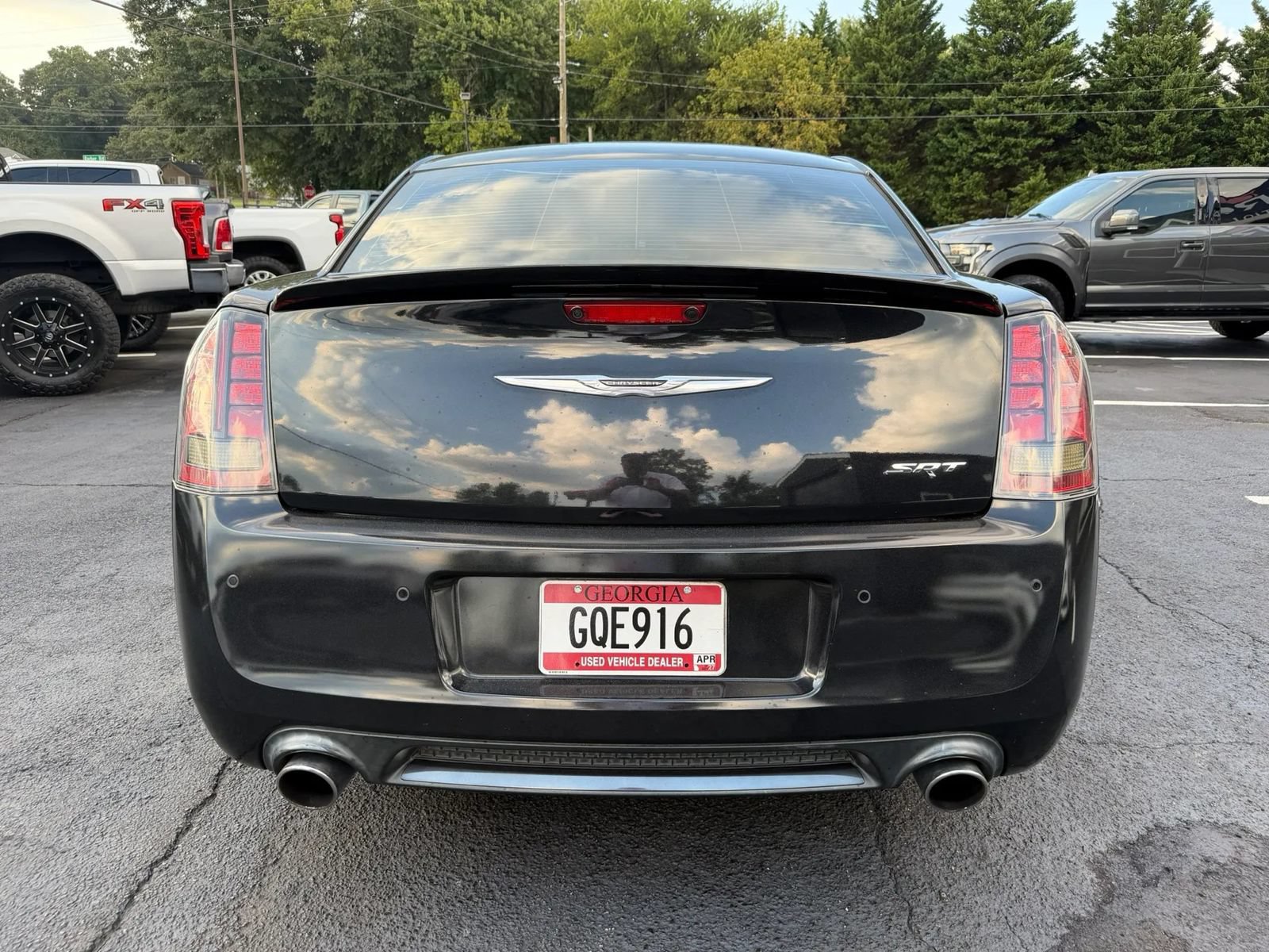 Used 2014 Chrysler 300 SRT8 w/ Leather Interior Group RWD image 8