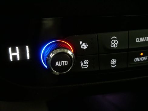 Used 2018 Buick Enclave Premium w/ Experience Buick Package image 26