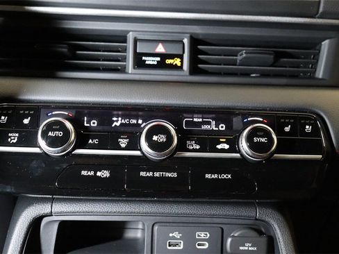 New 2025 Honda Pilot Black Edition image 23