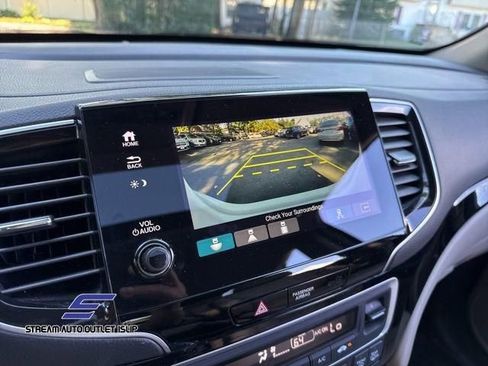 Used 2022 Honda Pilot Touring image 42