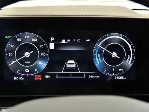 Used 2024 Kia Niro Wind FWD image 32