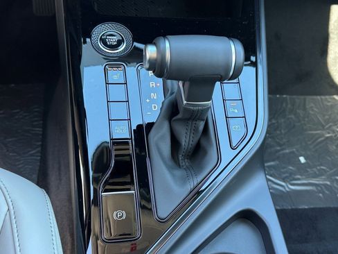 New 2025 Kia Niro EX image 21