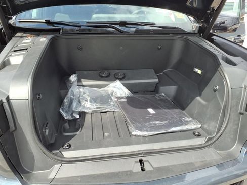 New 2026 Chevrolet Silverado EV LT image 12