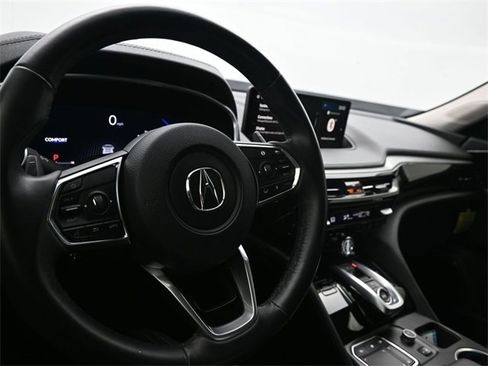 Used 2024 Acura MDX FWD image 10