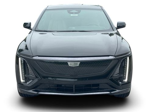 New 2025 Cadillac Lyriq Sport image 9
