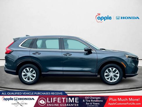 Used 2023 Honda CR-V LX image 3