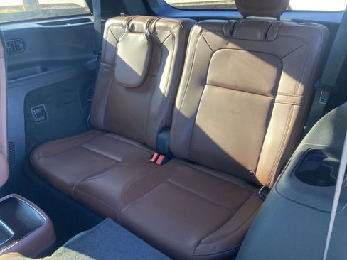 Certified 2025 Lincoln Aviator Reserve w/ Equipment Group 201A image 18