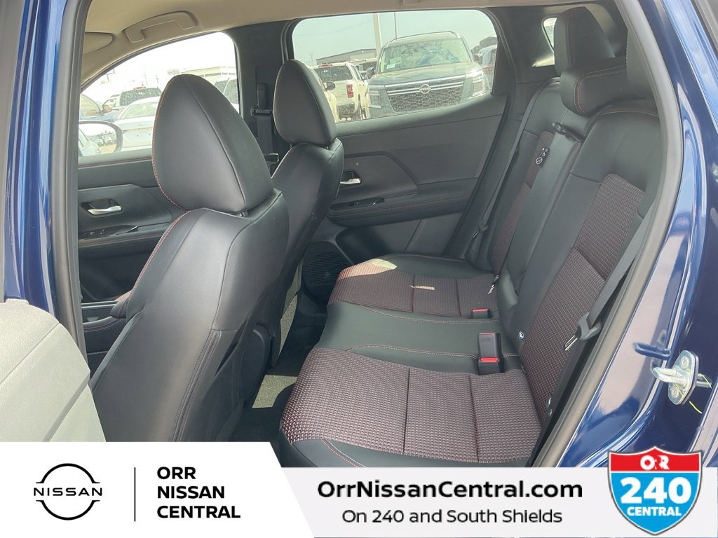 Used 2025 Nissan Kicks SR FWD image 13
