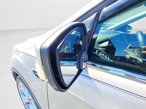 Used 2018 Ford Escape Titanium w/ Ford Safe & Smart Package image 11