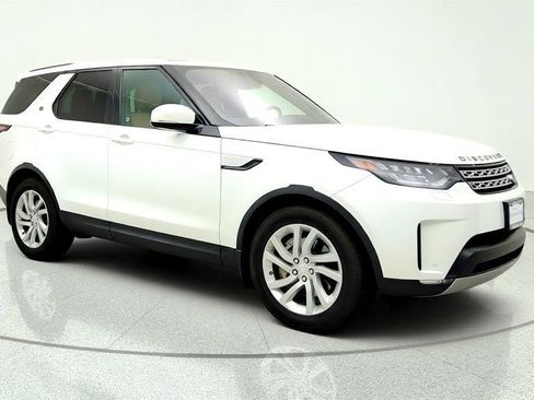 Used 2018 Land Rover Discovery HSE AWD/4WD image 3