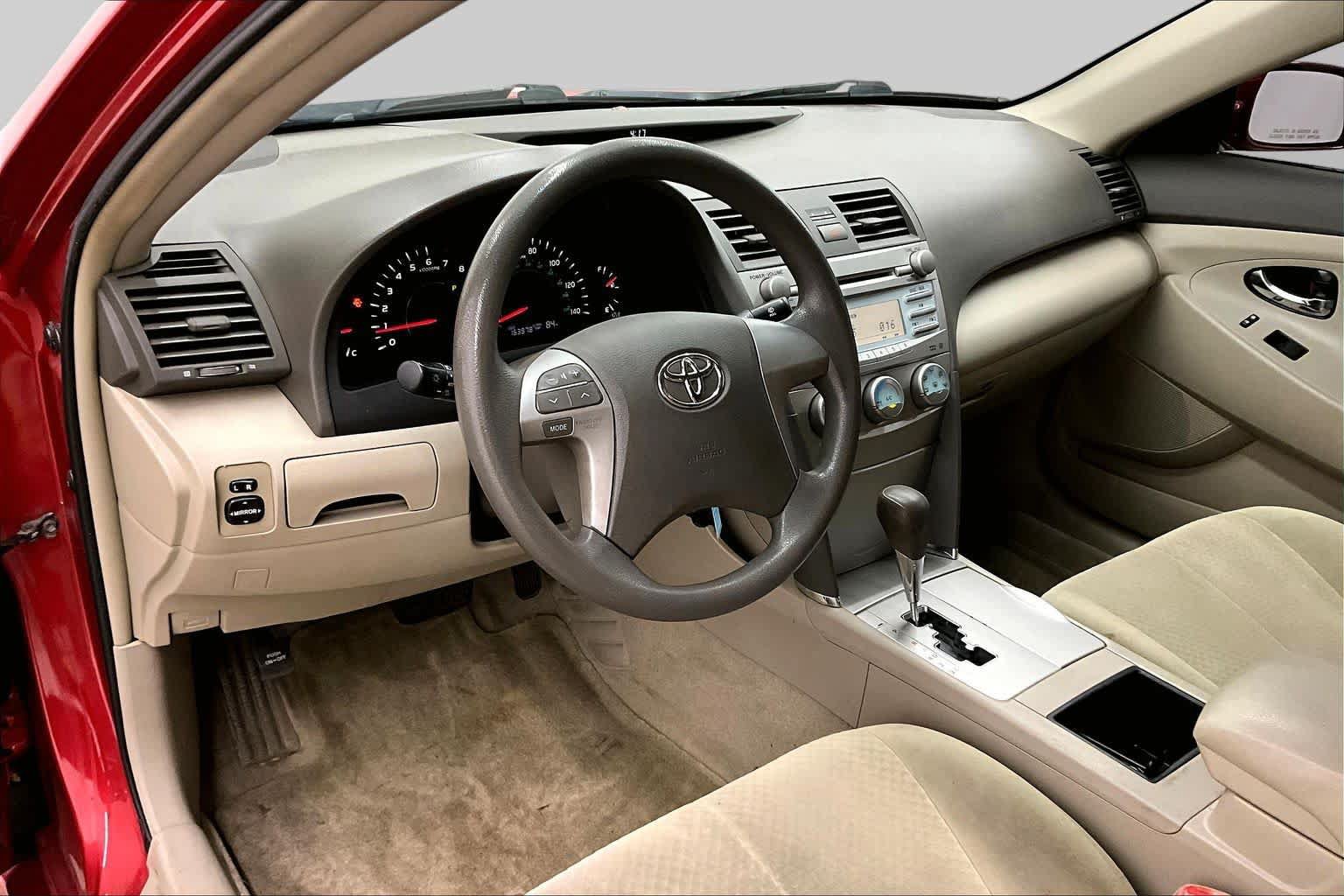 Used 2009 Toyota Camry LE FWD image 16