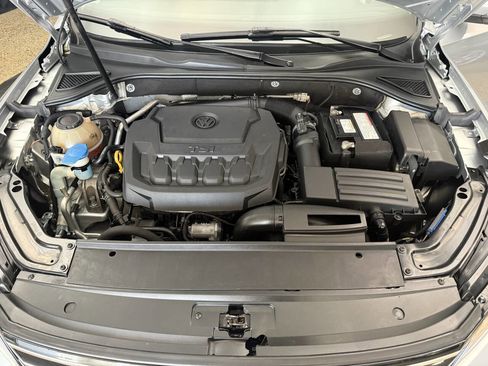 Used 2018 Volkswagen Passat 2.0T SE image 34