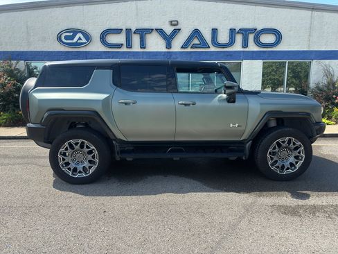 Used 2024 GMC Hummer EV 3X AWD/4WD image 3