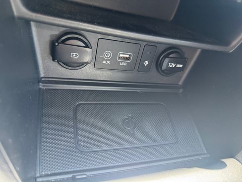 Used 2020 Hyundai Kona Limited AWD/4WD image 21