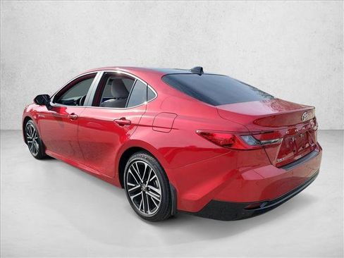 Used 2025 Toyota Camry XLE w/ Premium Plus Package image 7