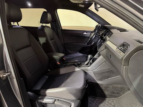 Used 2020 Volkswagen Tiguan SE R-Line w/ 3rd Row Seat Package AWD/4WD image 11
