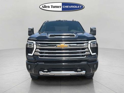 New 2026 Chevrolet Silverado 3500 High Country w/ High Country Premium Package AWD/4WD image 2