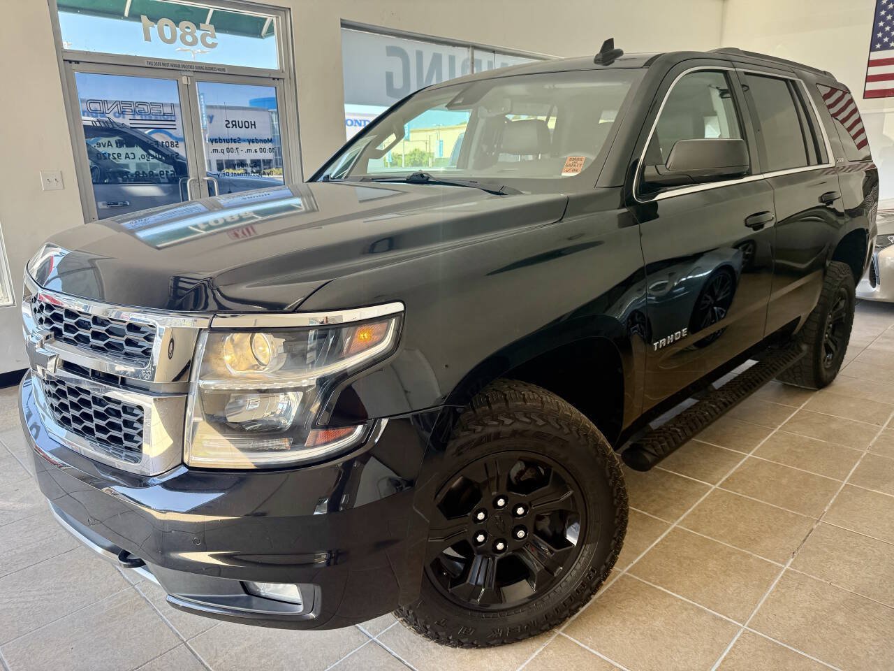 Used 2017 Chevrolet Tahoe LT AWD/4WD image 1