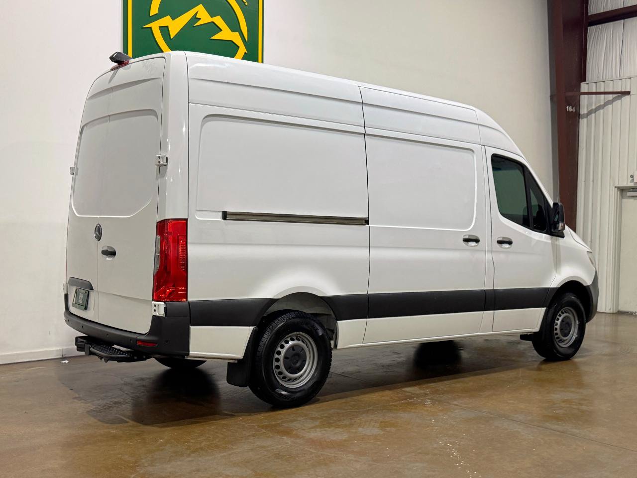 Used 2020 Mercedes-Benz Sprinter 2500 image 8
