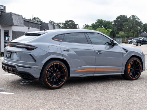 Used 2020 Lamborghini Urus AWD/4WD image 11