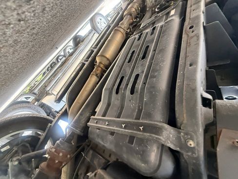 Used 2018 Nissan Titan SV w/ SV Convenience Package AWD/4WD image 30