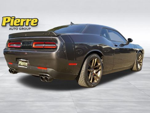 Used 2023 Dodge Challenger SRT Hellcat w/ Driver Convenience Group RWD image 2