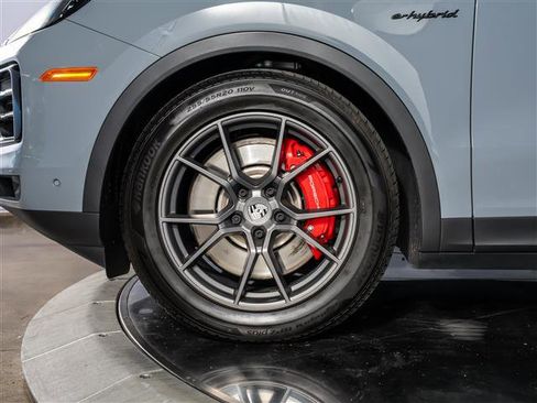 Certified 2026 Porsche Cayenne S image 15