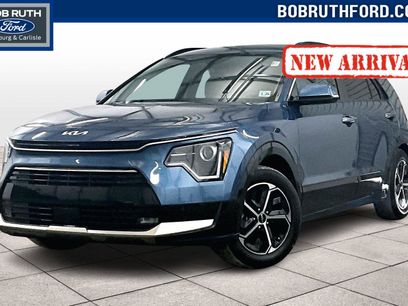 Used 2023 Kia Niro SX