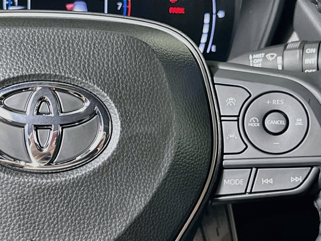 New 2026 Toyota Corolla Cross LE w/ Moonroof Package FWD image 17