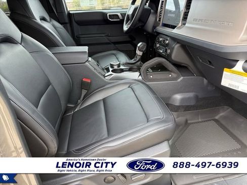 New 2026 Ford Bronco Outer Banks w/ Sasquatch Package image 13