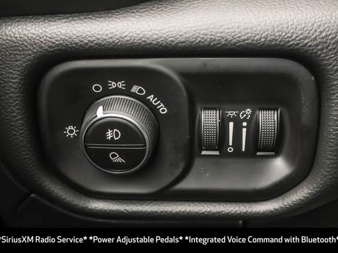 New 2026 RAM 1500 4x4 Crew Cab image 33