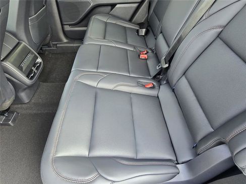 New 2026 Lincoln Nautilus Premier image 12