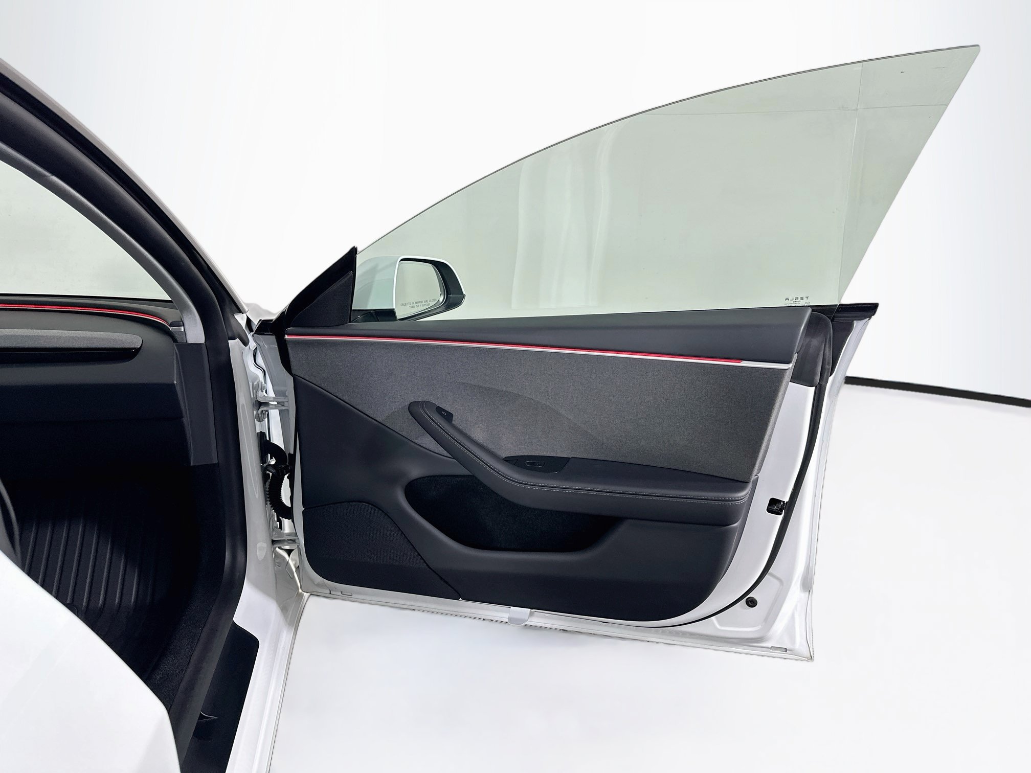 Used 2025 Tesla Model 3 Long Range RWD image 33