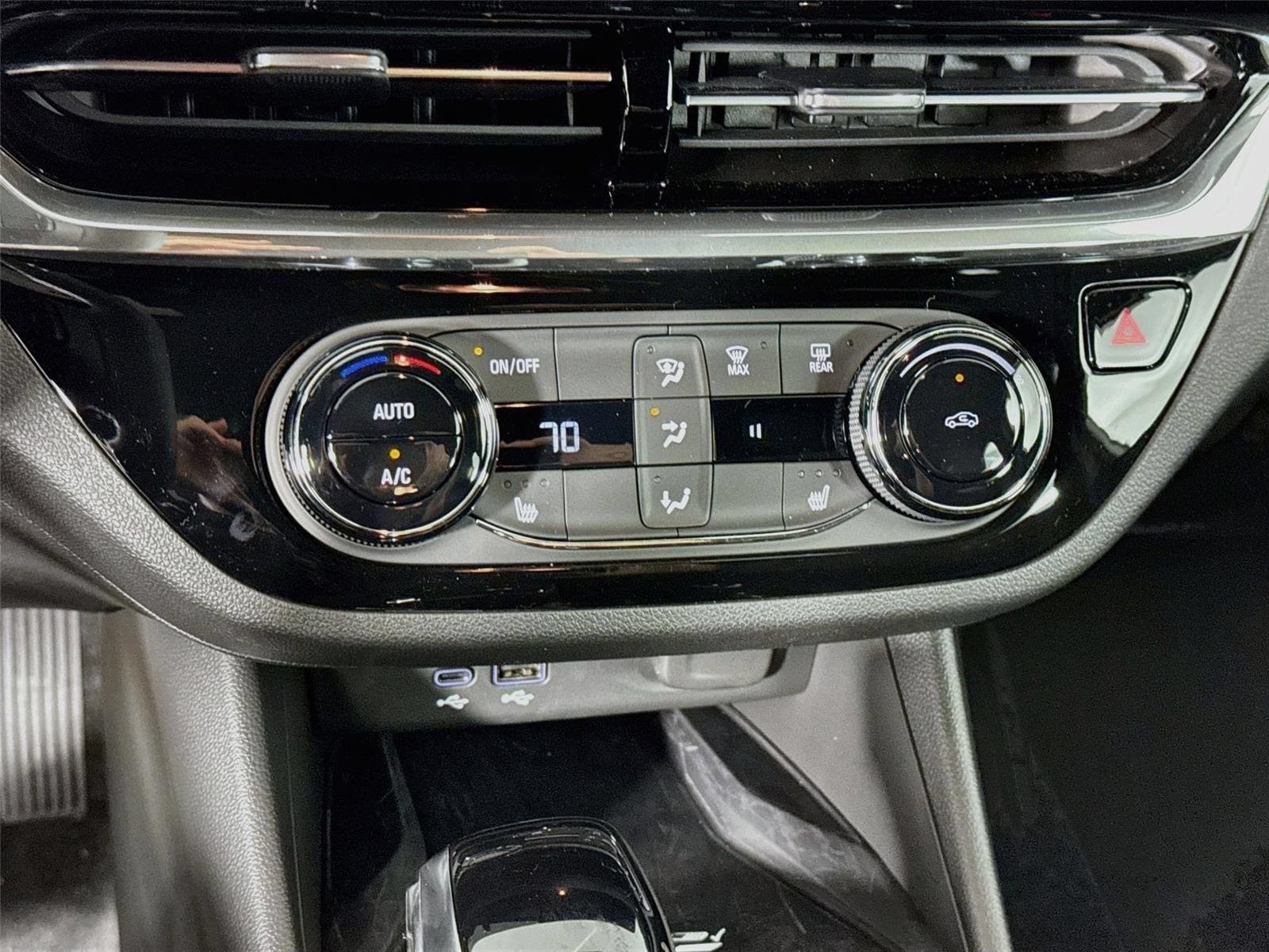 New 2026 Buick Envista Sport Touring w/ Convenience I Package FWD image 16