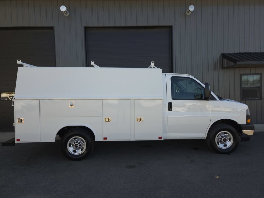 Used 2021 GMC Savana 3500 w/ Power Convenience Package RWD image 4